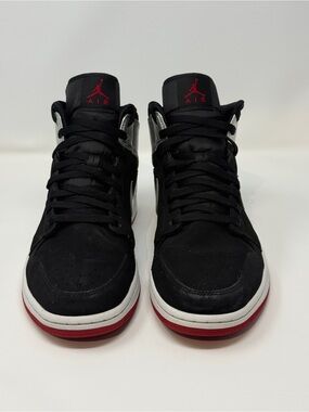 Size 11 - Air Jordan 1 Mid 'Johnny Kilroy'